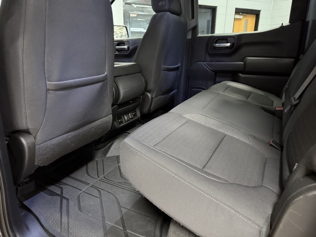 Chevrolet Silverado 1500 4WD Crew Cab 147" LT 2020