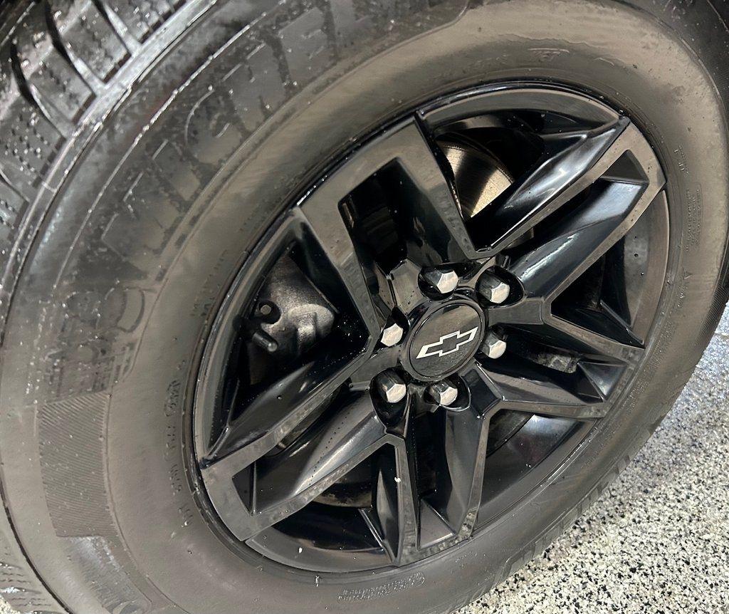 Chevrolet Silverado 1500 4WD Crew Cab 147" LT 2020