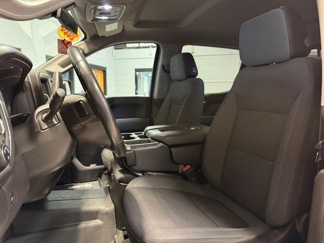 Chevrolet Silverado 1500 4WD Crew Cab 147" LT 2020