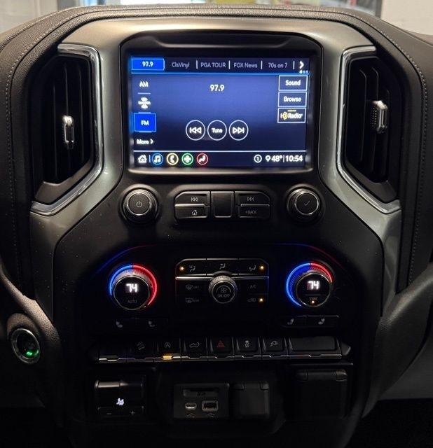 Chevrolet Silverado 1500 4WD Crew Cab 147" LT 2020