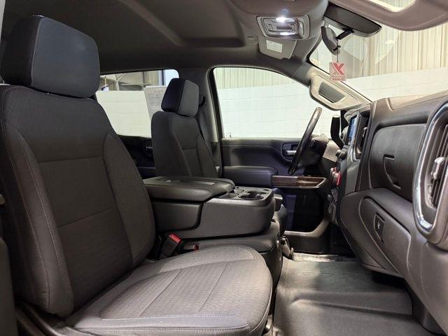 Chevrolet Silverado 1500 4WD Crew Cab 147" LT 2020