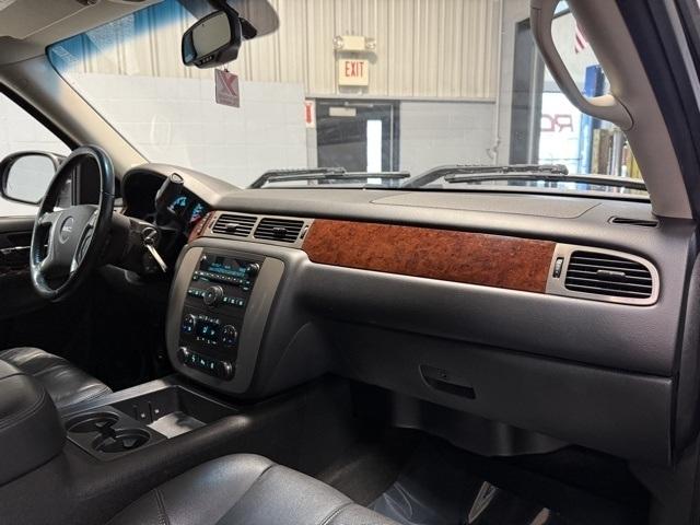 GMC Sierra 1500 4WD Crew Cab 143.5" SLT 2013