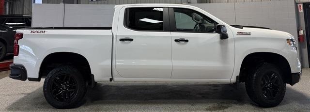 Chevrolet Silverado 1500 4WD Crew Cab 147" LT Trail Boss 2024