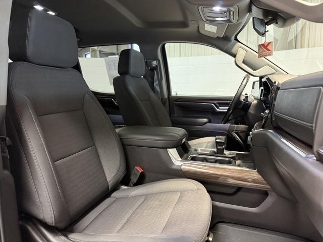 Chevrolet Silverado 1500 4WD Crew Cab 147" LT Trail Boss 2024