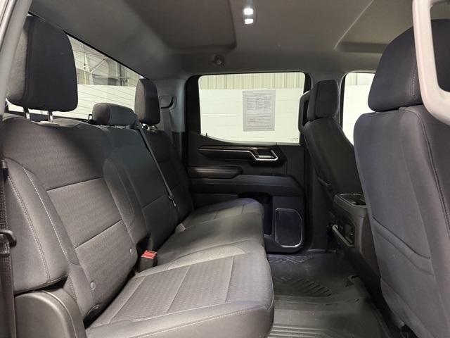 Chevrolet Silverado 1500 4WD Crew Cab 147" LT Trail Boss 2024