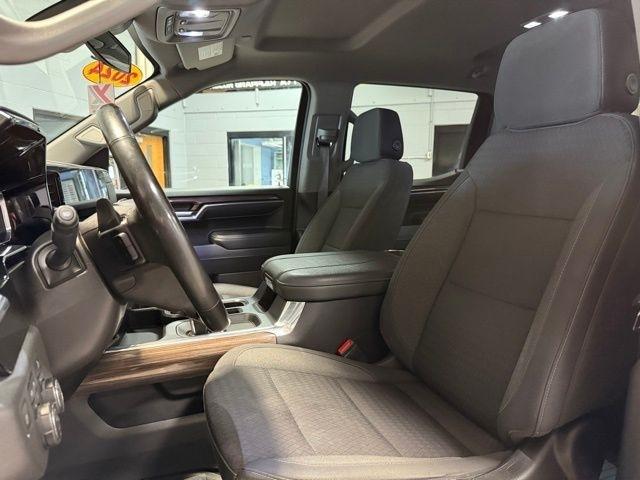 Chevrolet Silverado 1500 4WD Crew Cab 147" LT Trail Boss 2024