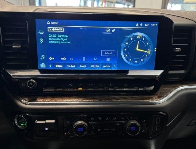 Chevrolet Silverado 1500 4WD Crew Cab 147" LT Trail Boss 2024