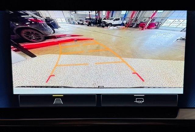 Chevrolet Silverado 1500 4WD Crew Cab 147" LT Trail Boss 2024