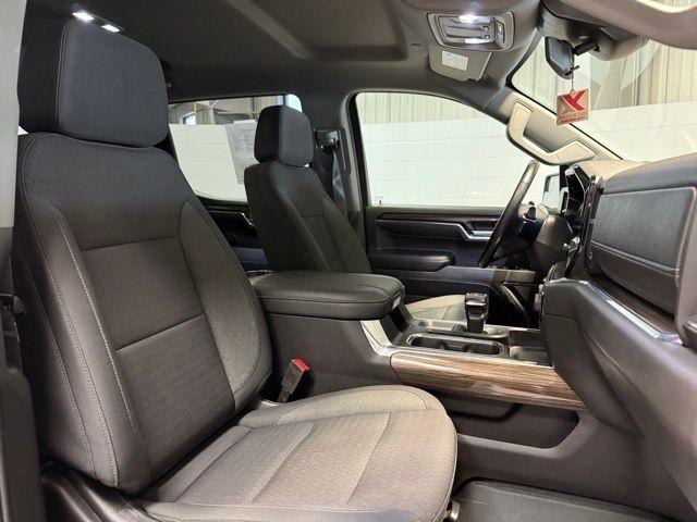 Chevrolet Silverado 1500 4WD Crew Cab 147" LT Trail Boss 2024