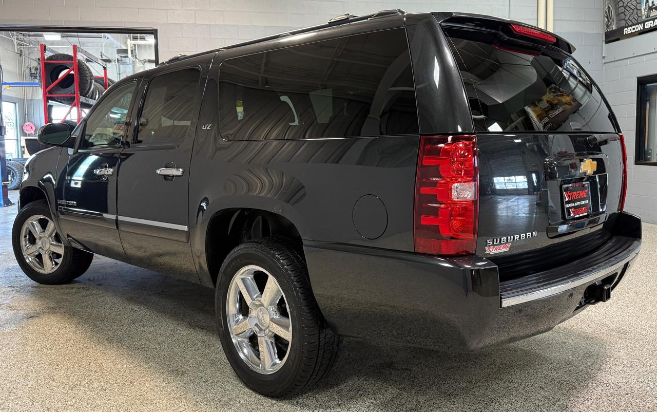 Chevrolet Suburban 4WD 4dr 1500 LTZ 2013