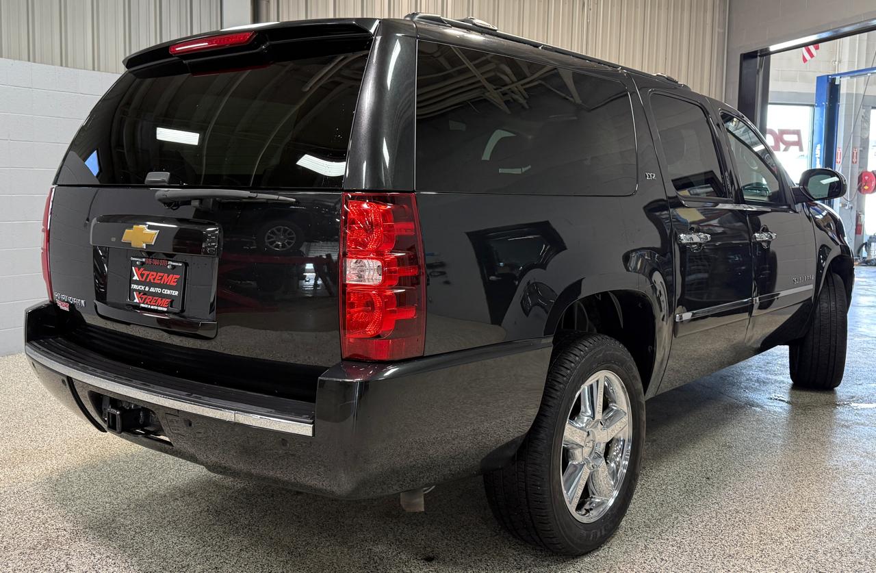 Chevrolet Suburban 4WD 4dr 1500 LTZ 2013