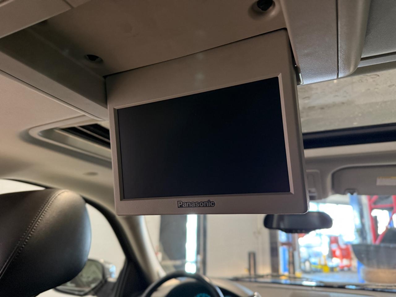 Chevrolet Suburban 4WD 4dr 1500 LTZ 2013