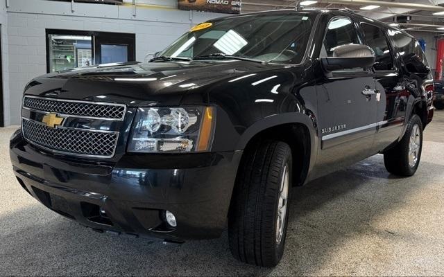 Chevrolet Suburban 4WD 4dr 1500 LTZ 2013
