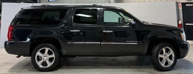 Chevrolet Suburban 4WD 4dr 1500 LTZ 2013