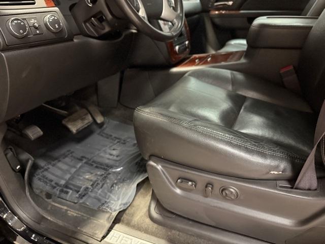 Chevrolet Suburban 4WD 4dr 1500 LTZ 2013