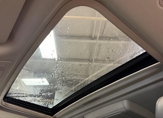 Chevrolet Suburban 4WD 4dr 1500 LTZ 2013