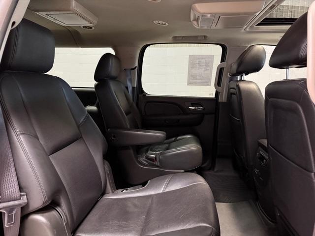 Chevrolet Suburban 4WD 4dr 1500 LTZ 2013