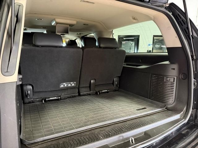 Chevrolet Suburban 4WD 4dr 1500 LTZ 2013