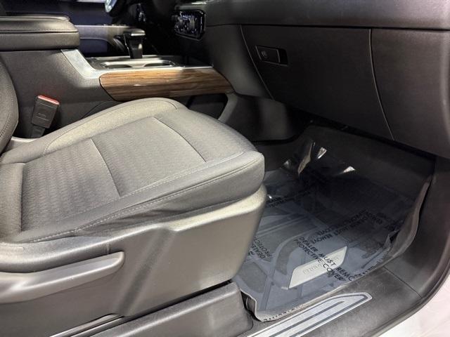 Chevrolet Silverado 1500 4WD Crew Cab 157" LT 2023