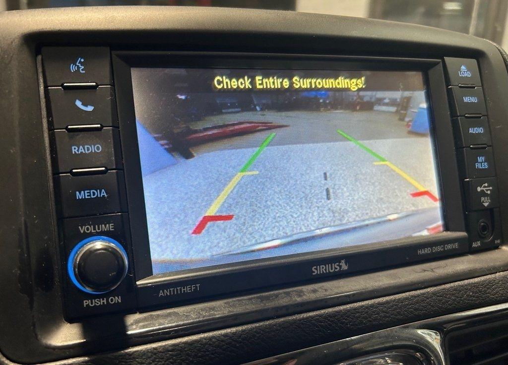 Chrysler Town & Country 4dr Wgn Touring-L 30th Anniversary 2014