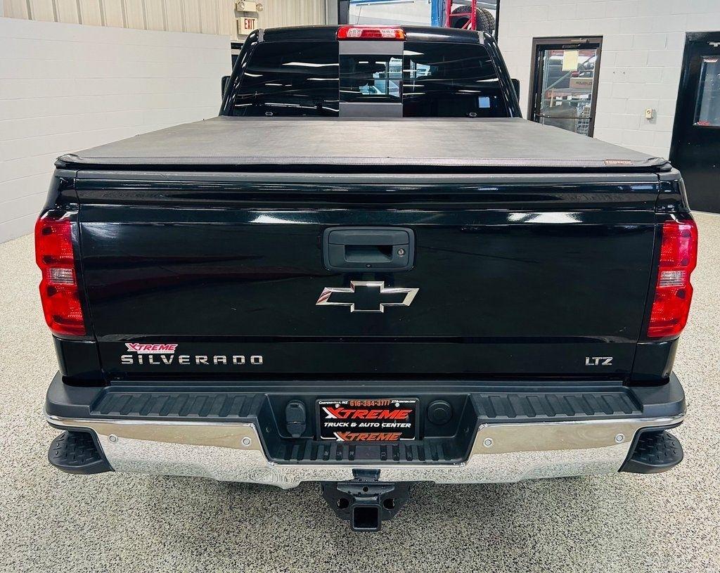 Chevrolet Silverado 2500HD Built After Aug 14 4WD Crew Cab 153.7" LTZ 2015