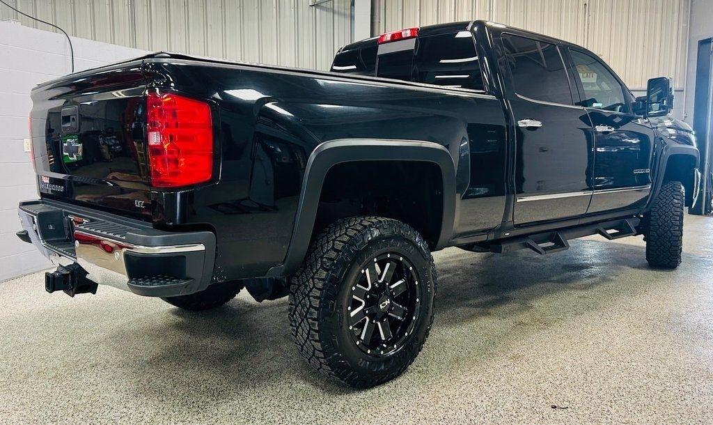 Chevrolet Silverado 2500HD Built After Aug 14 4WD Crew Cab 153.7" LTZ 2015