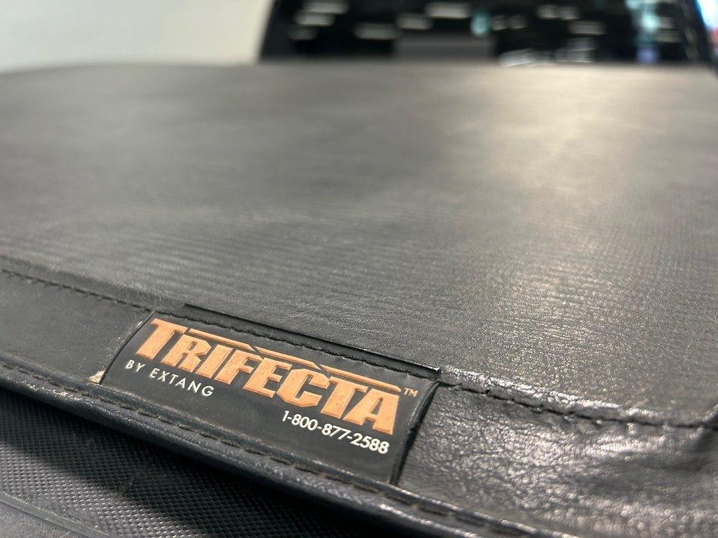 Chevrolet Silverado 2500HD Built After Aug 14 4WD Crew Cab 153.7" LTZ 2015