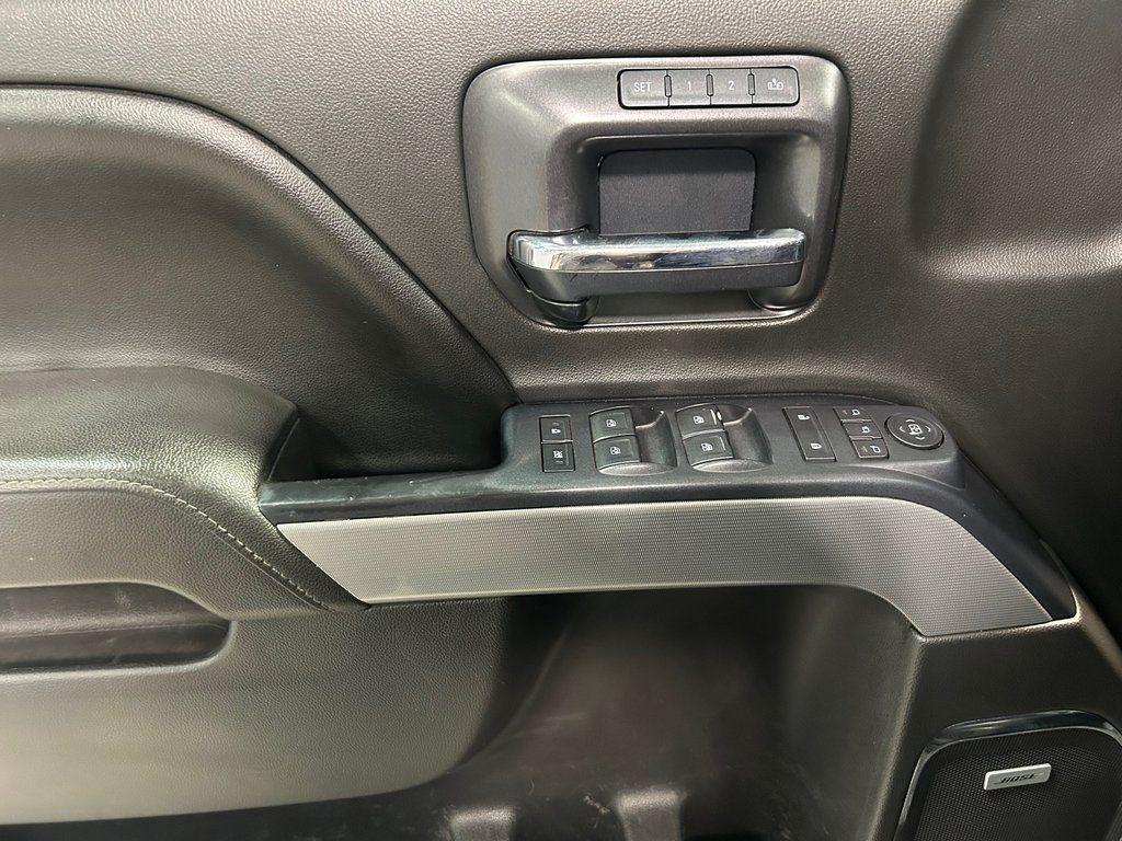 Chevrolet Silverado 2500HD Built After Aug 14 4WD Crew Cab 153.7" LTZ 2015