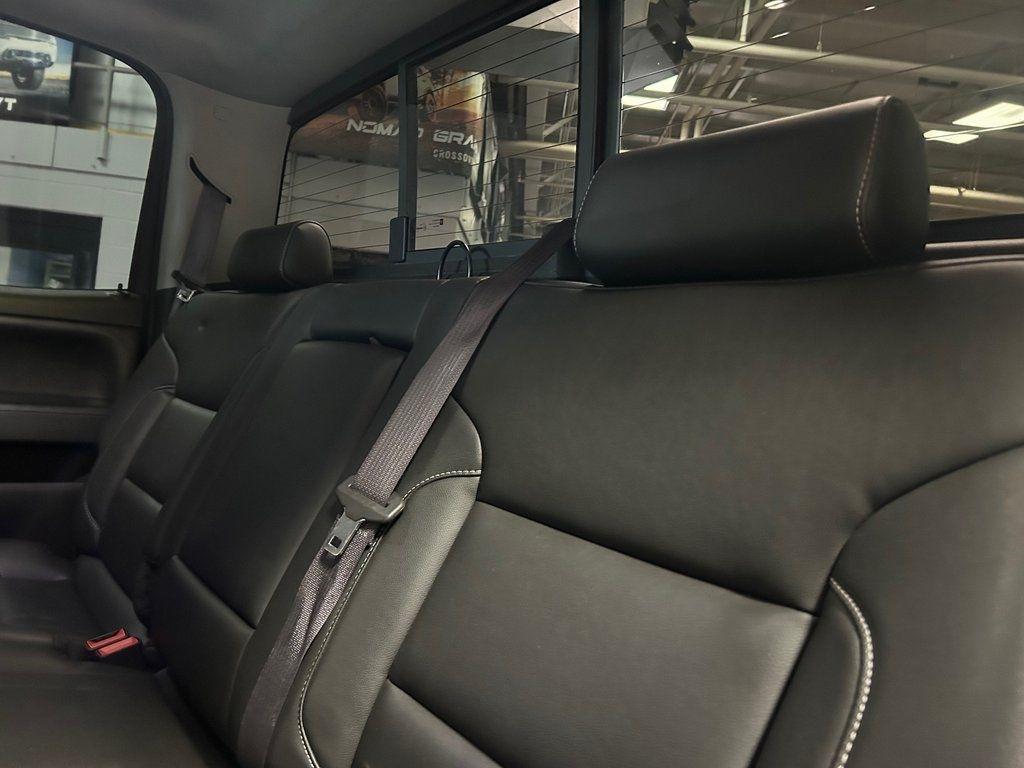 Chevrolet Silverado 2500HD Built After Aug 14 4WD Crew Cab 153.7" LTZ 2015