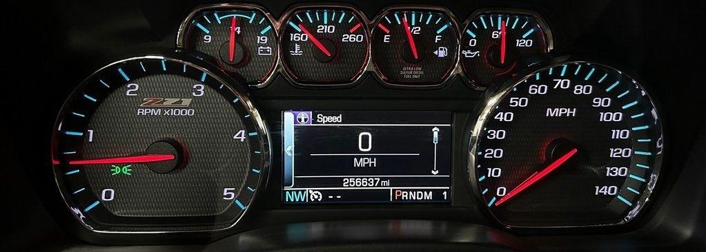 Chevrolet Silverado 2500HD Built After Aug 14 4WD Crew Cab 153.7" LTZ 2015