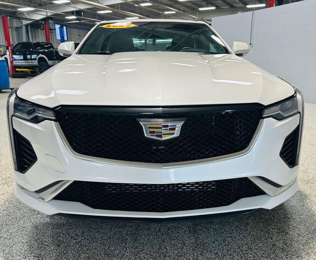 Cadillac CT4 4dr Sdn Sport 2021