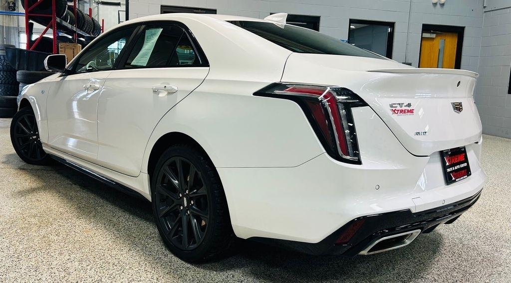 Cadillac CT4 4dr Sdn Sport 2021