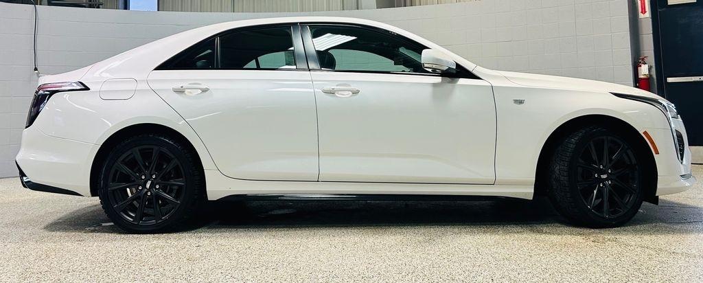 Cadillac CT4 4dr Sdn Sport 2021