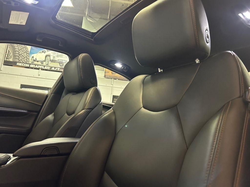 Cadillac CT4 4dr Sdn Sport 2021