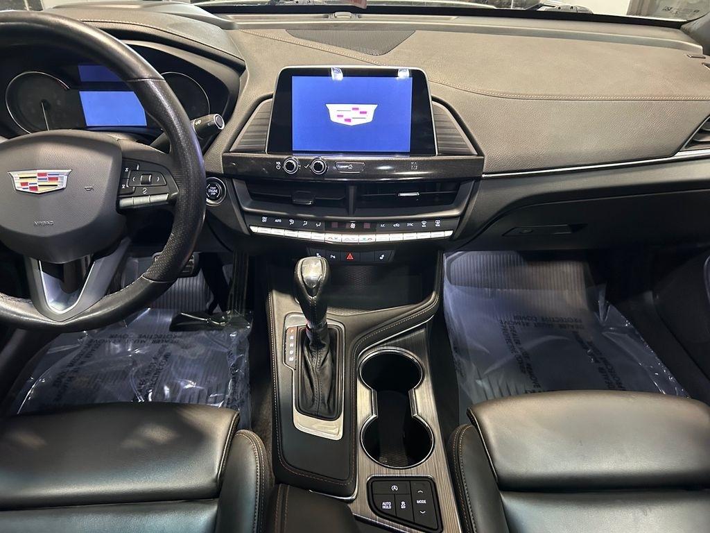 Cadillac CT4 4dr Sdn Sport 2021
