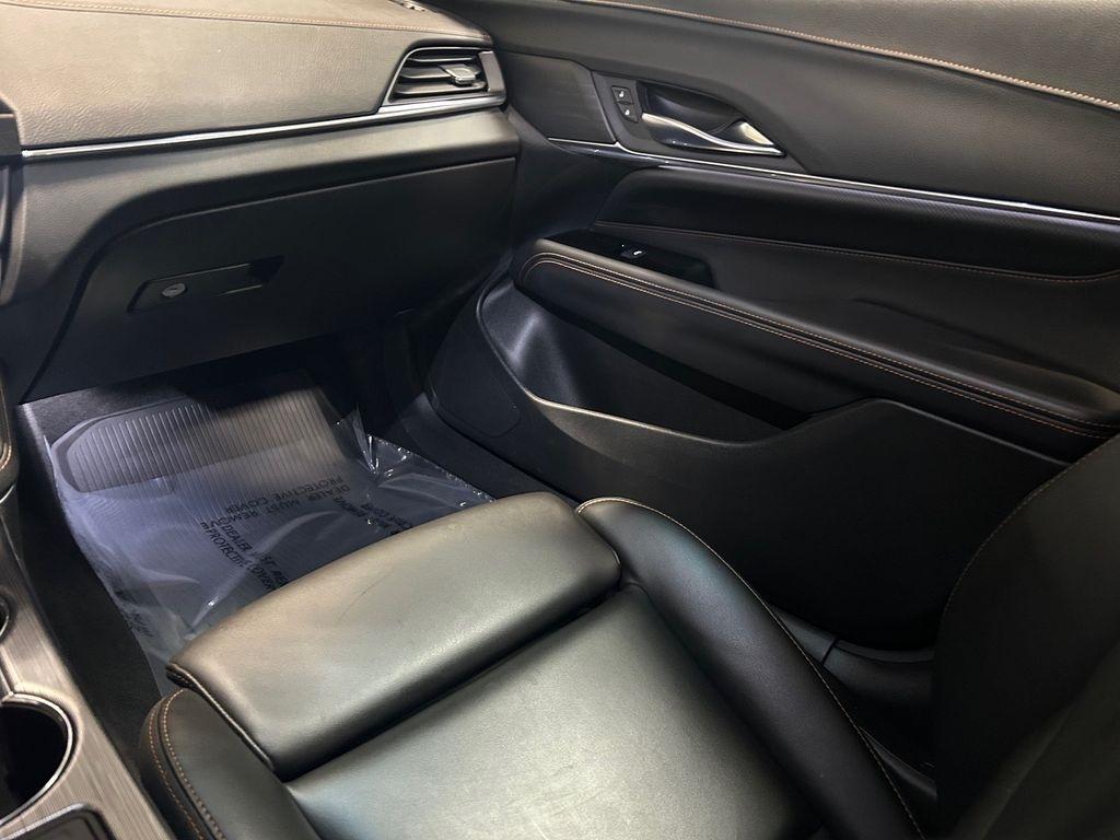 Cadillac CT4 4dr Sdn Sport 2021