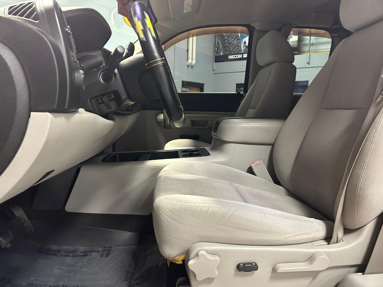 Chevrolet Silverado 2500HD 4WD Ext Cab 143.5" LT w/2LT 2008