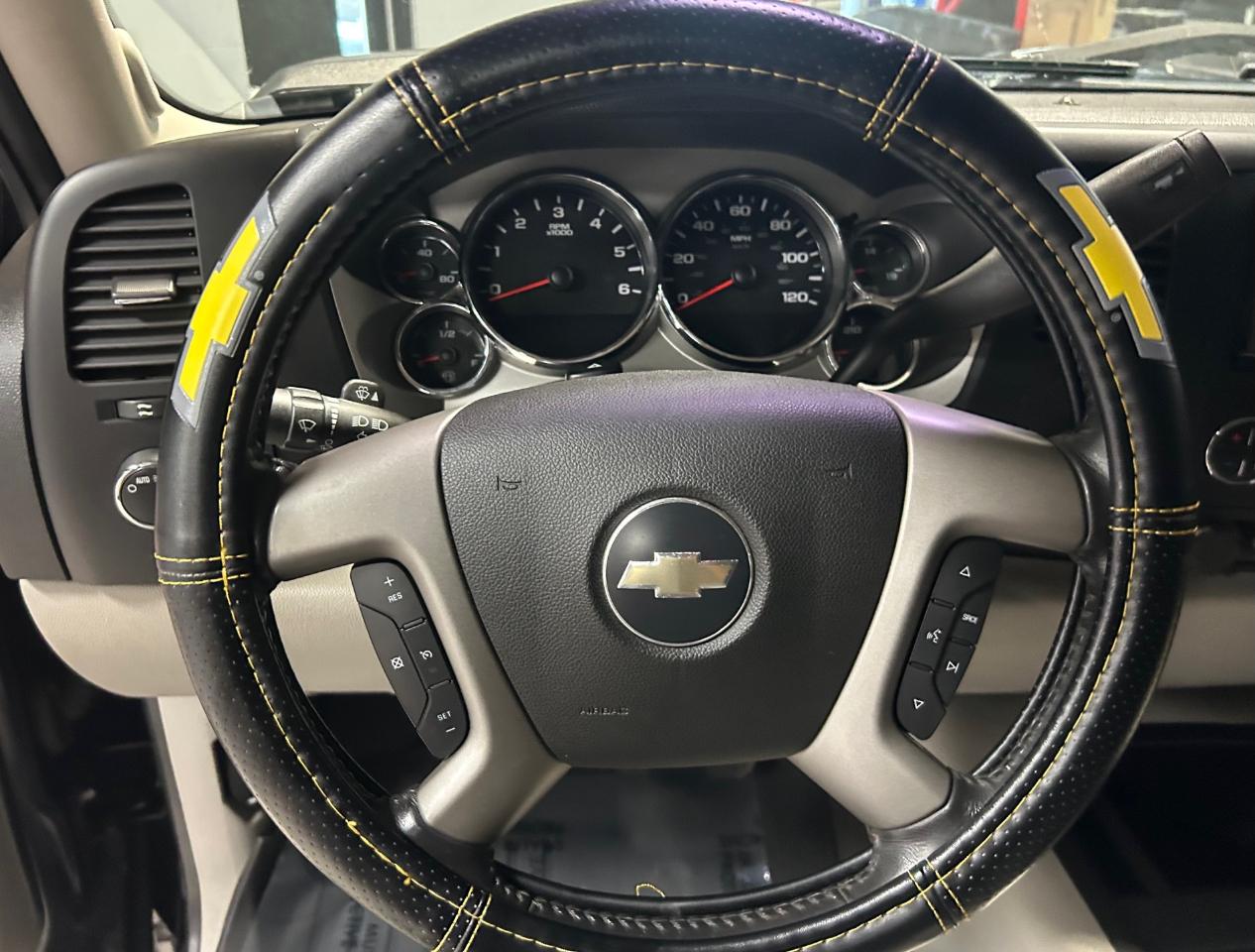 Chevrolet Silverado 2500HD 4WD Ext Cab 143.5" LT w/2LT 2008