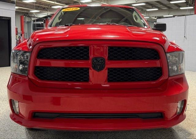 RAM 1500 Classic Express 4x4 Quad Cab 6'4" Box 2019