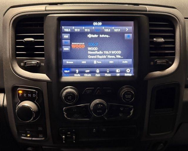 RAM 1500 Classic Express 4x4 Quad Cab 6'4" Box 2019