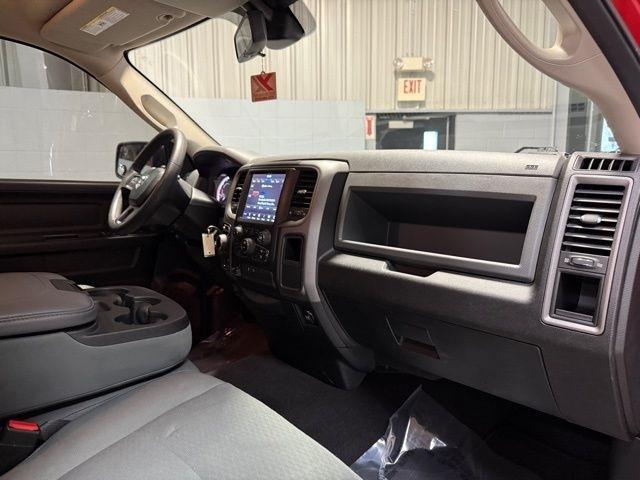RAM 1500 Classic Express 4x4 Quad Cab 6'4" Box 2019