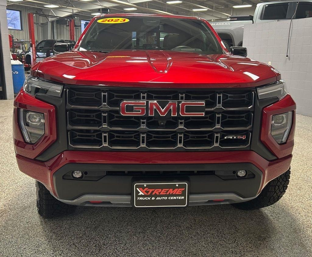 GMC Canyon 4WD Crew Cab AT4 2023