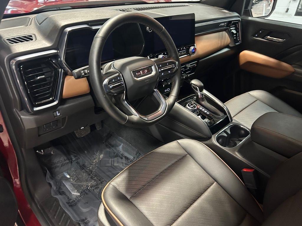 GMC Canyon 4WD Crew Cab AT4 2023