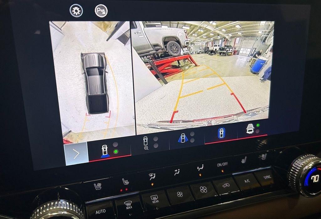 GMC Canyon 4WD Crew Cab AT4 2023