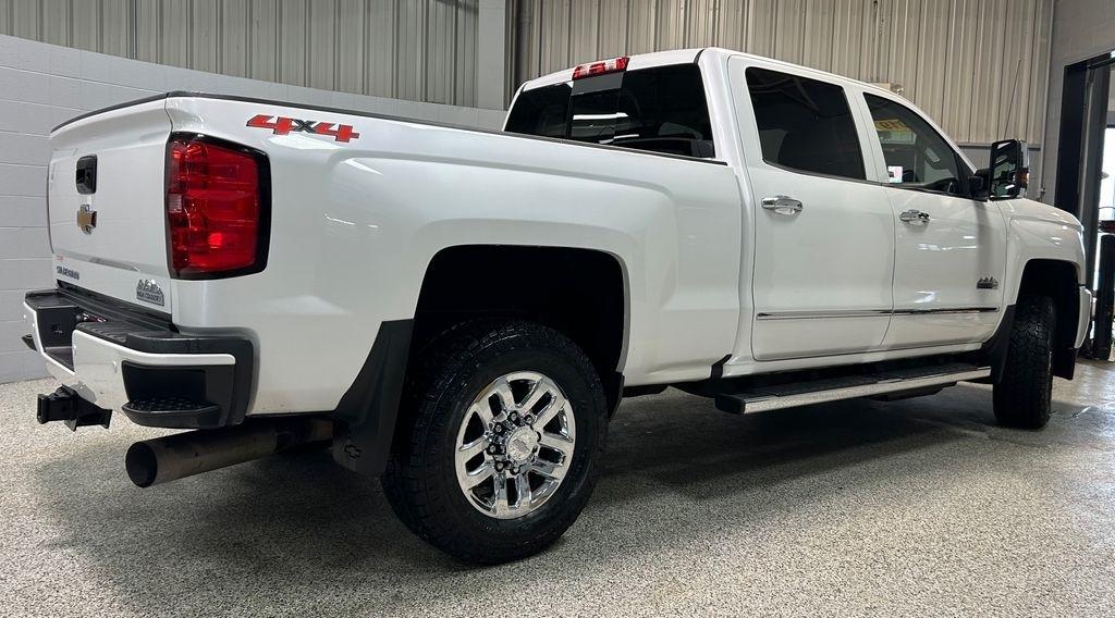 Chevrolet Silverado 3500HD 4WD Crew Cab 153.7" High Country 2019
