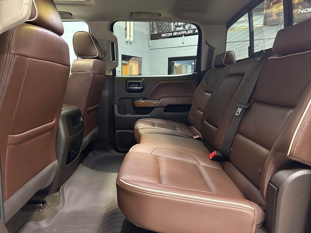 Chevrolet Silverado 3500HD 4WD Crew Cab 153.7" High Country 2019