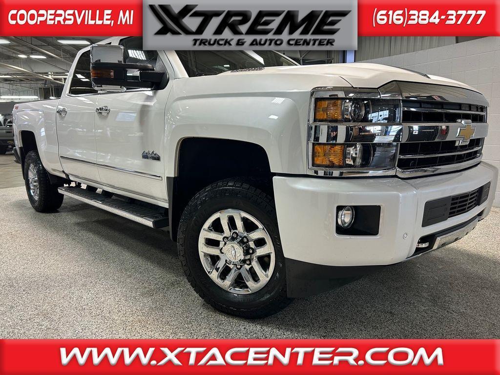 2019 Chevrolet Silverado 3500HD 4WD Crew Cab 153.7" High Country