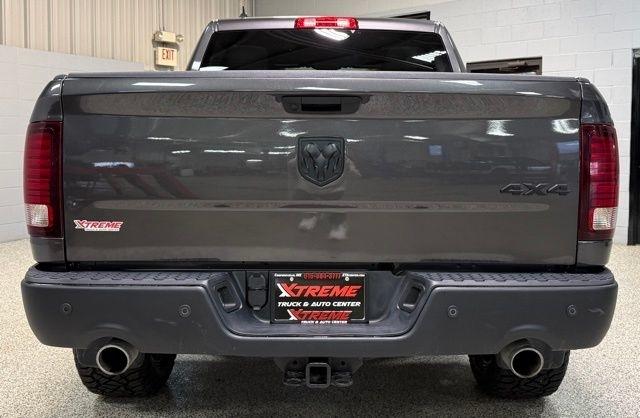 RAM 1500 Classic Warlock 4x4 Crew Cab 5'7" Box 2024