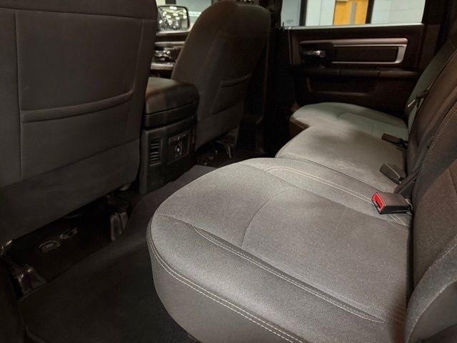 RAM 1500 Classic Warlock 4x4 Crew Cab 5'7" Box 2024