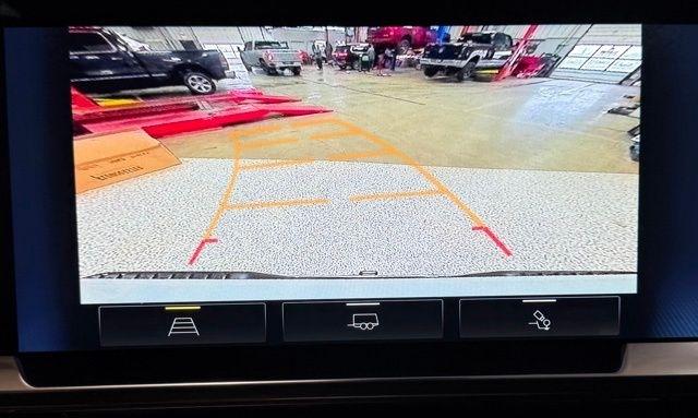 Chevrolet Silverado 1500 4WD Crew Cab 147" LT w/1LT 2022